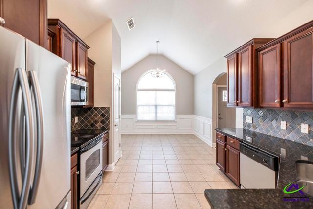 202 Greythorne Drive, Kathleen, GA 31047