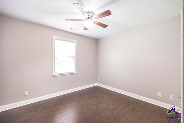 202 Greythorne Drive, Kathleen, GA 31047