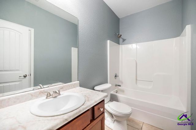 202 Greythorne Drive, Kathleen, GA 31047