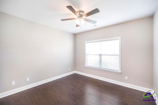 202 Greythorne Drive, Kathleen, GA 31047