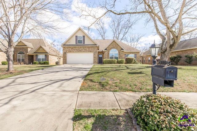 202 Greythorne Drive, Kathleen, GA 31047