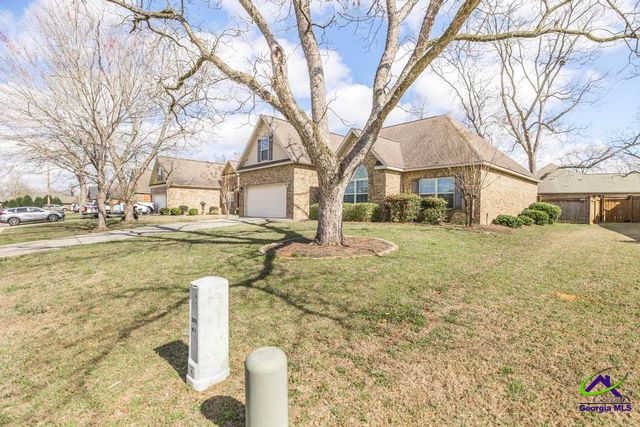 202 Greythorne Drive, Kathleen, GA 31047