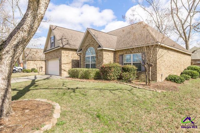 202 Greythorne Drive, Kathleen, GA 31047