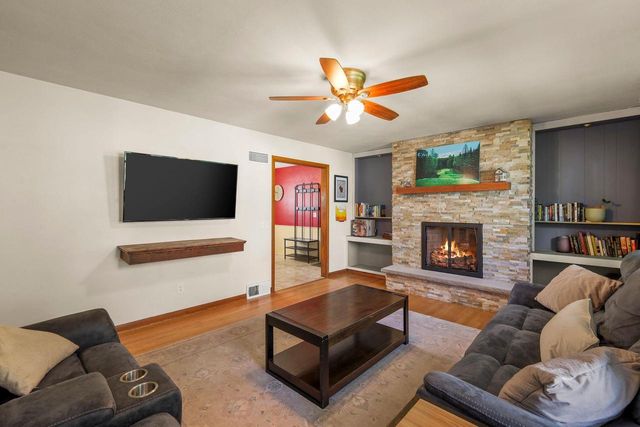 212 Major Way, Sun Prairie, WI 53590