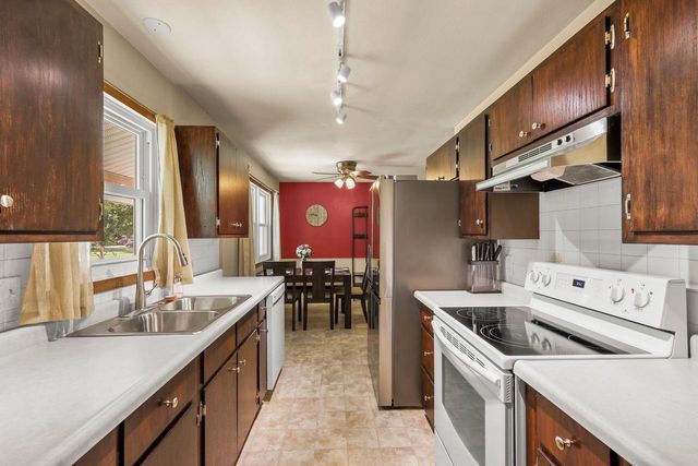 212 Major Way, Sun Prairie, WI 53590