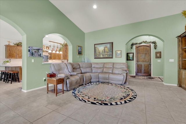 32815 Riverside Drive, Springville, CA 93265