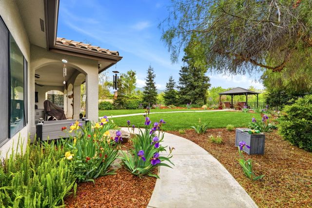 32815 Riverside Drive, Springville, CA 93265