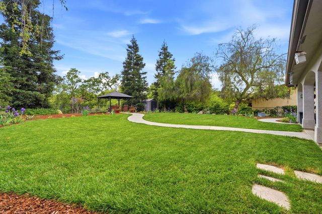 32815 Riverside Drive, Springville, CA 93265