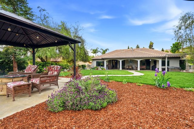 32815 Riverside Drive, Springville, CA 93265