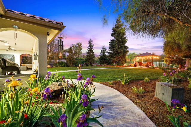 32815 Riverside Drive, Springville, CA 93265