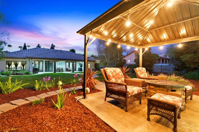 32815 Riverside Drive, Springville, CA 93265