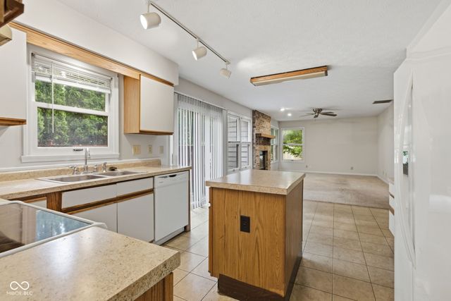 5635 Arabian Court, Indianapolis, IN 46228