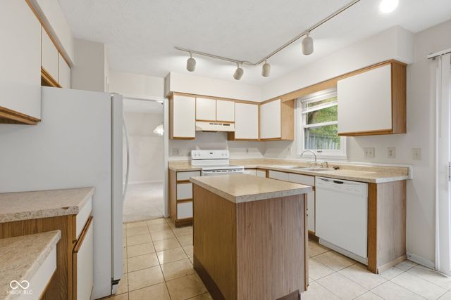 5635 Arabian Court, Indianapolis, IN 46228