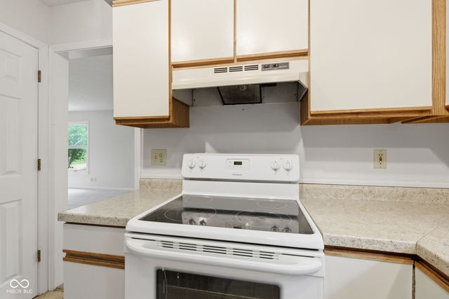 5635 Arabian Court, Indianapolis, IN 46228