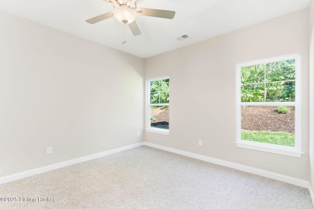 1146 Greens Dr, Simpsonville, KY 40067