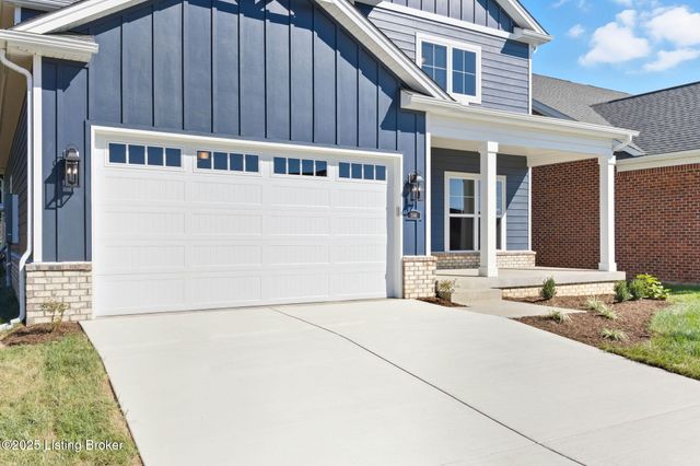1146 Greens Dr, Simpsonville, KY 40067