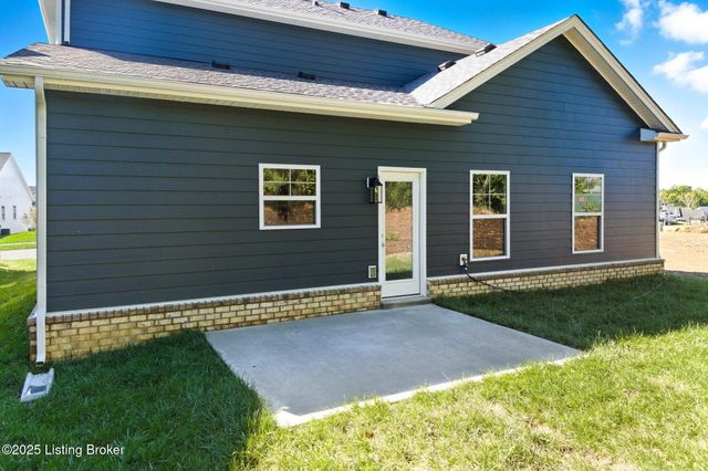 1146 Greens Dr, Simpsonville, KY 40067