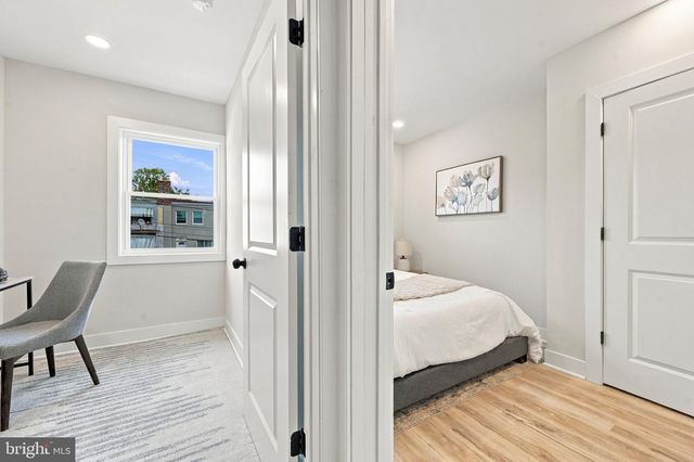 331 34TH PL NE, Washington, DC 20019