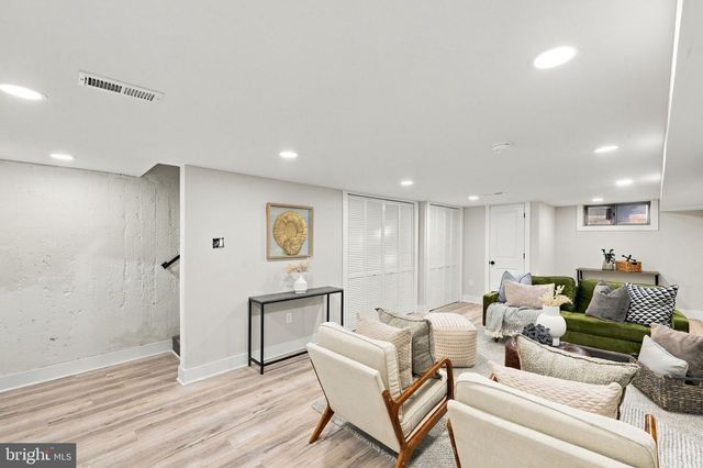 331 34TH PL NE, Washington, DC 20019