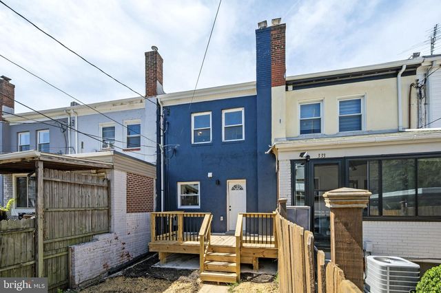 331 34TH PL NE, Washington, DC 20019