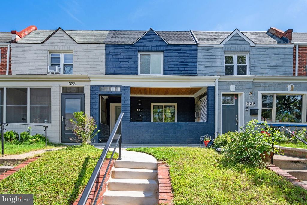 331 34TH PL NE, Washington, DC 20019