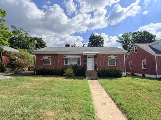 5219 Hearthstone RD NW, Roanoke, VA 24012
