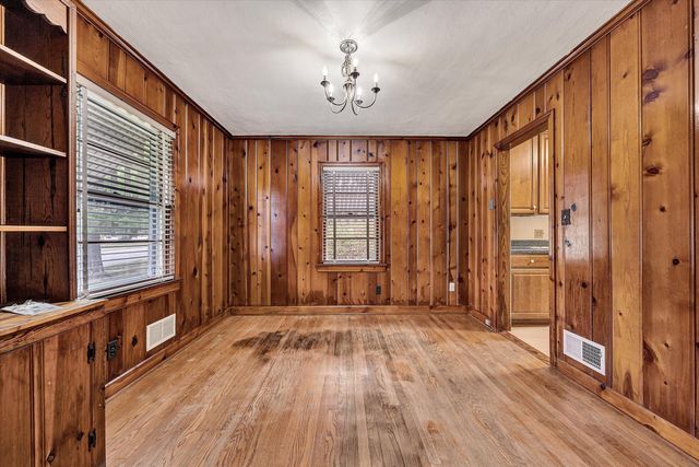 5219 Hearthstone RD NW, Roanoke, VA 24012