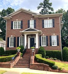 962 Manor Parc Drive, Decatur, GA 30033