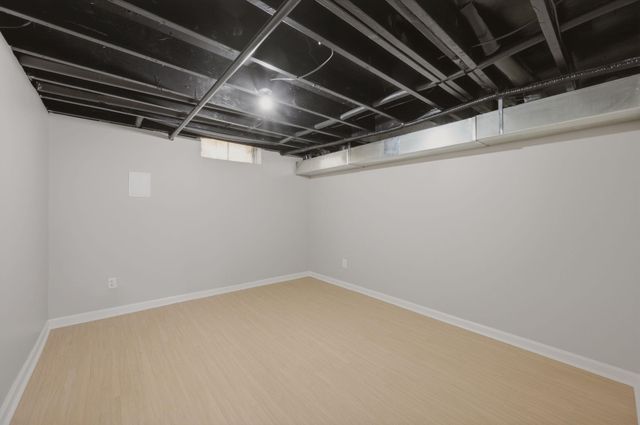 6639 N Kerman Dr, Park City, KS 67219