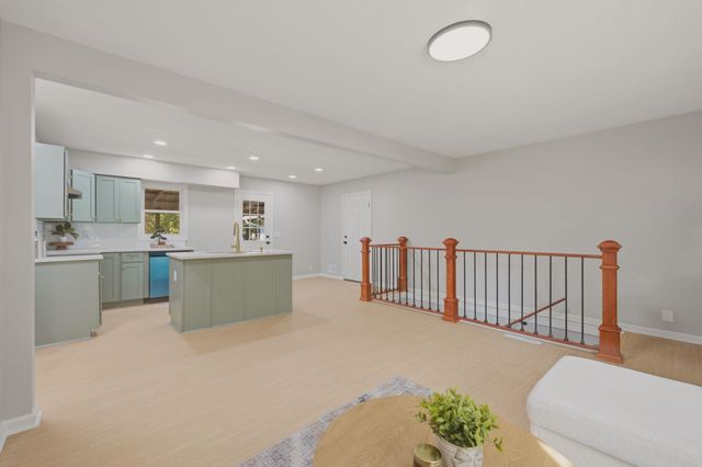 6639 N Kerman Dr, Park City, KS 67219
