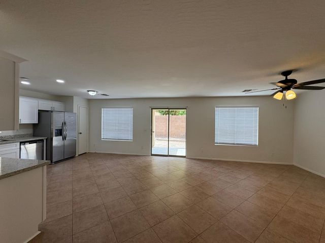 6805 N 130th Avenue, Glendale, AZ 85307