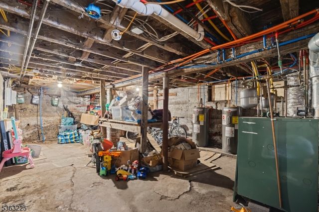 109 Lyon St, Paterson City, NJ 07524