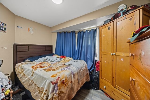 109 Lyon St, Paterson City, NJ 07524