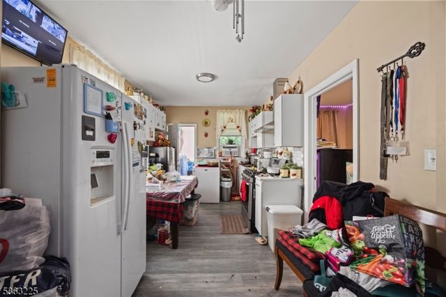 109 Lyon St, Paterson City, NJ 07524