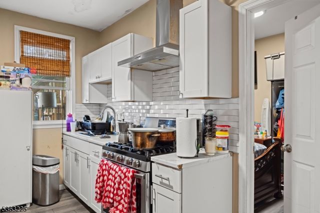 109 Lyon St, Paterson City, NJ 07524
