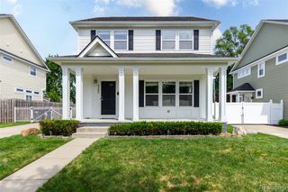 3280 Royal Avenue, Berkley, MI 48072