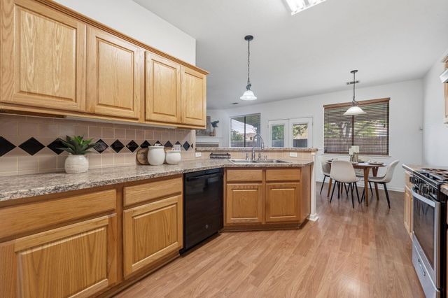 513 Tobin DR, Buda, TX 78610