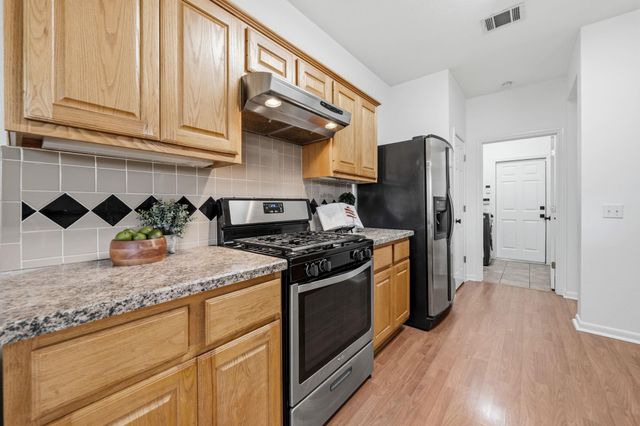 513 Tobin DR, Buda, TX 78610