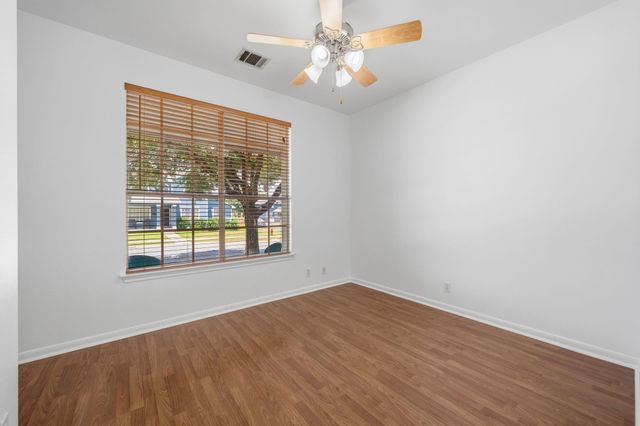 513 Tobin DR, Buda, TX 78610