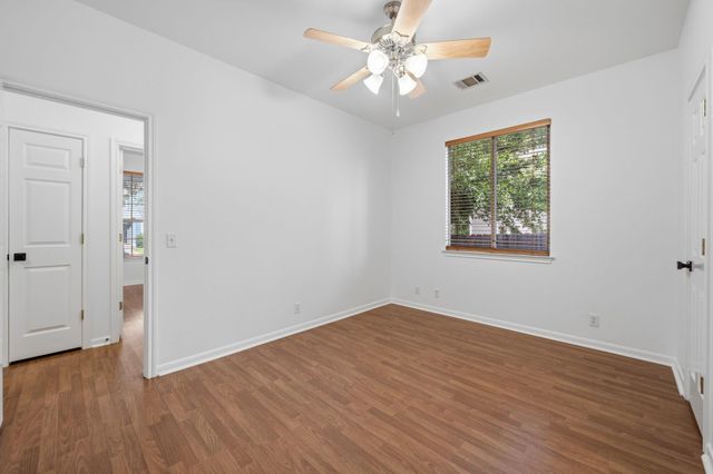 513 Tobin DR, Buda, TX 78610