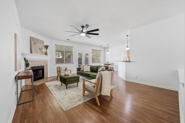 513 Tobin DR, Buda, TX 78610