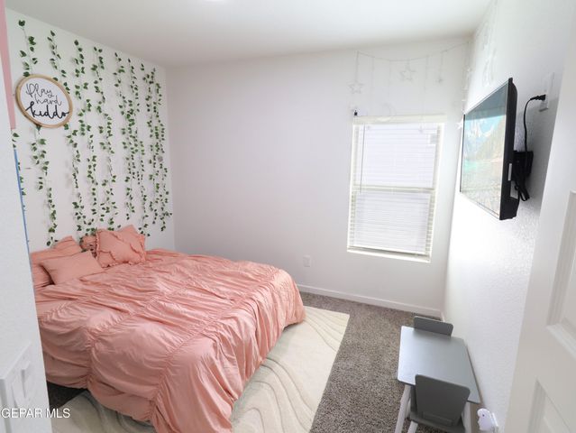 480 Deserts Drive, Socorro, TX 79927