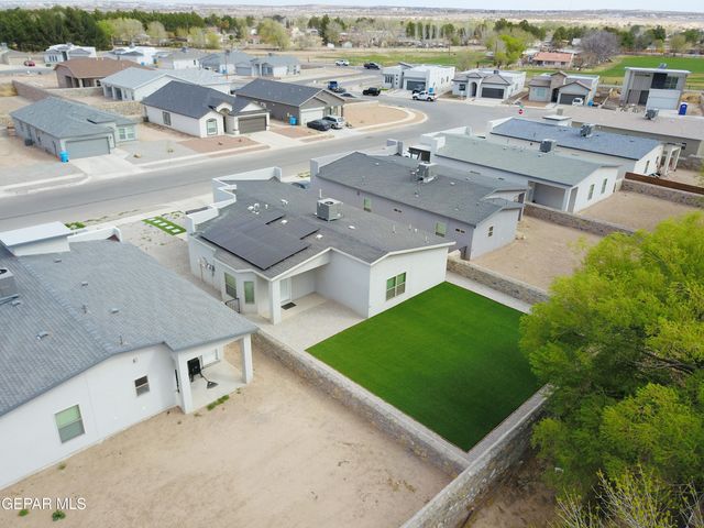 480 Deserts Drive, Socorro, TX 79927