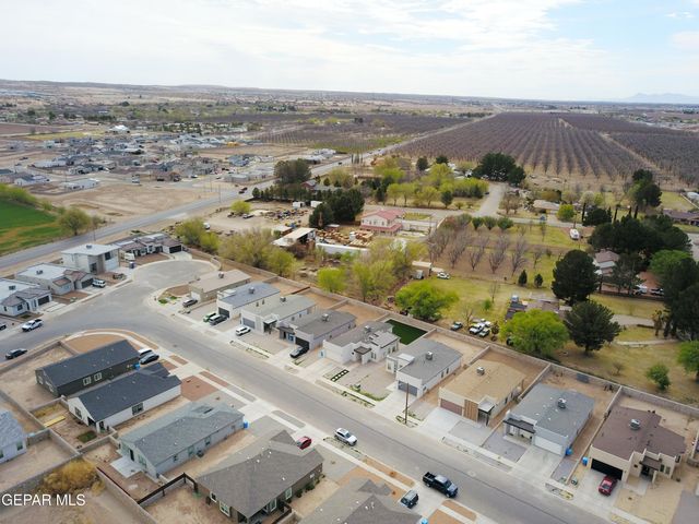 480 Deserts Drive, Socorro, TX 79927