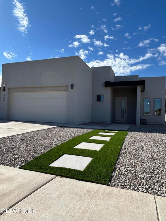 480 Deserts Drive, Socorro, TX 79927