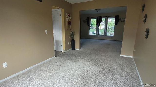 1443 Knightsbridge Road, Canton, MI 48187