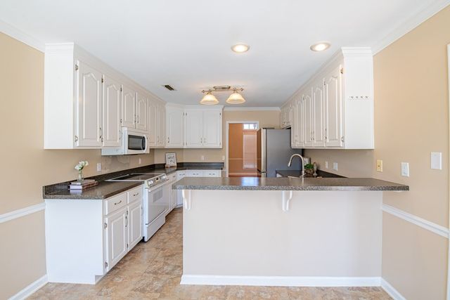 98 Southern Drive, Enterprise, AL 36330