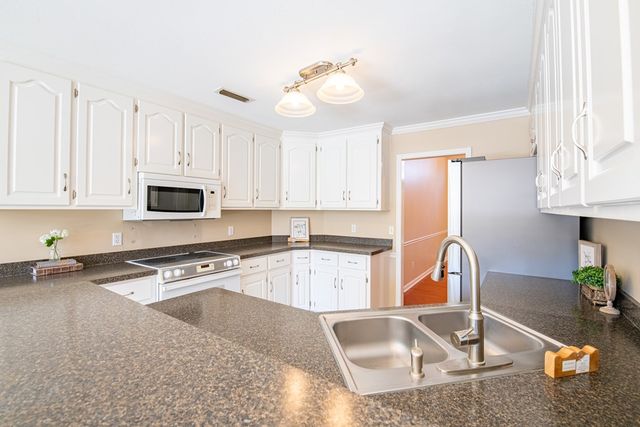 98 Southern Drive, Enterprise, AL 36330