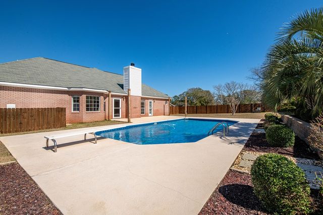 98 Southern Drive, Enterprise, AL 36330