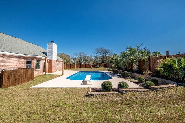 98 Southern Drive, Enterprise, AL 36330